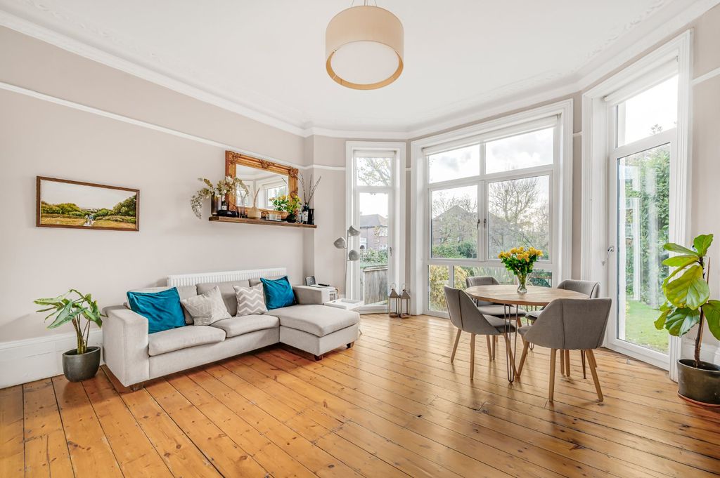 Property photo 1 of 12 Picture No. 14