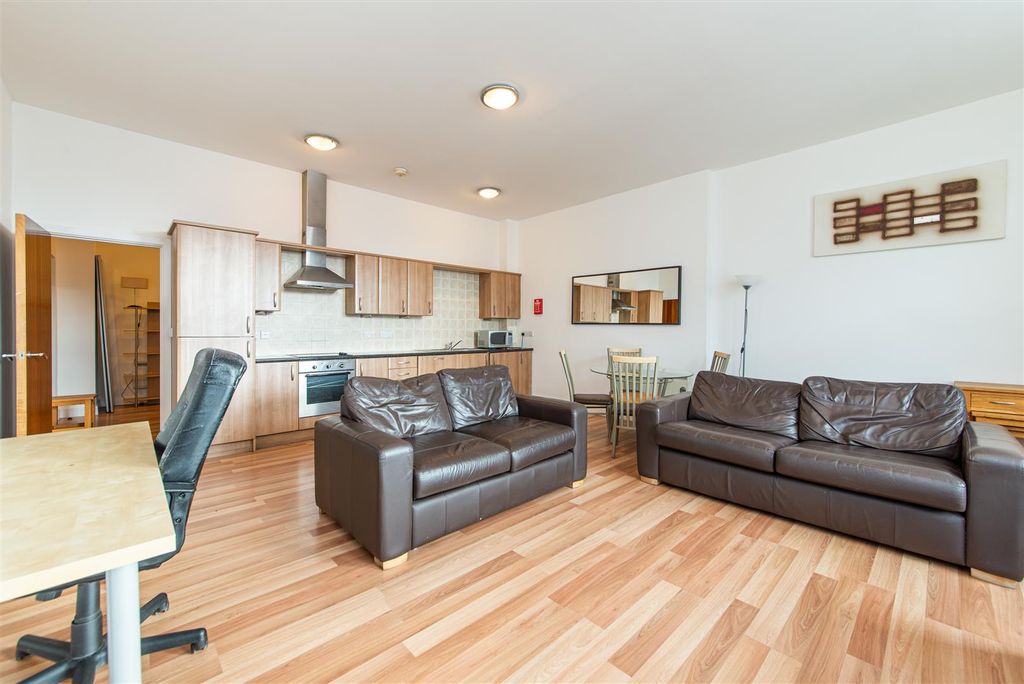 Property photo 2 of 10 W-5548.Jpg