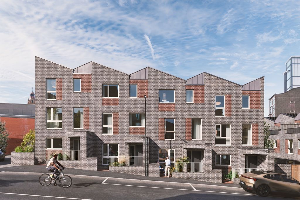 Property photo 1 of 3