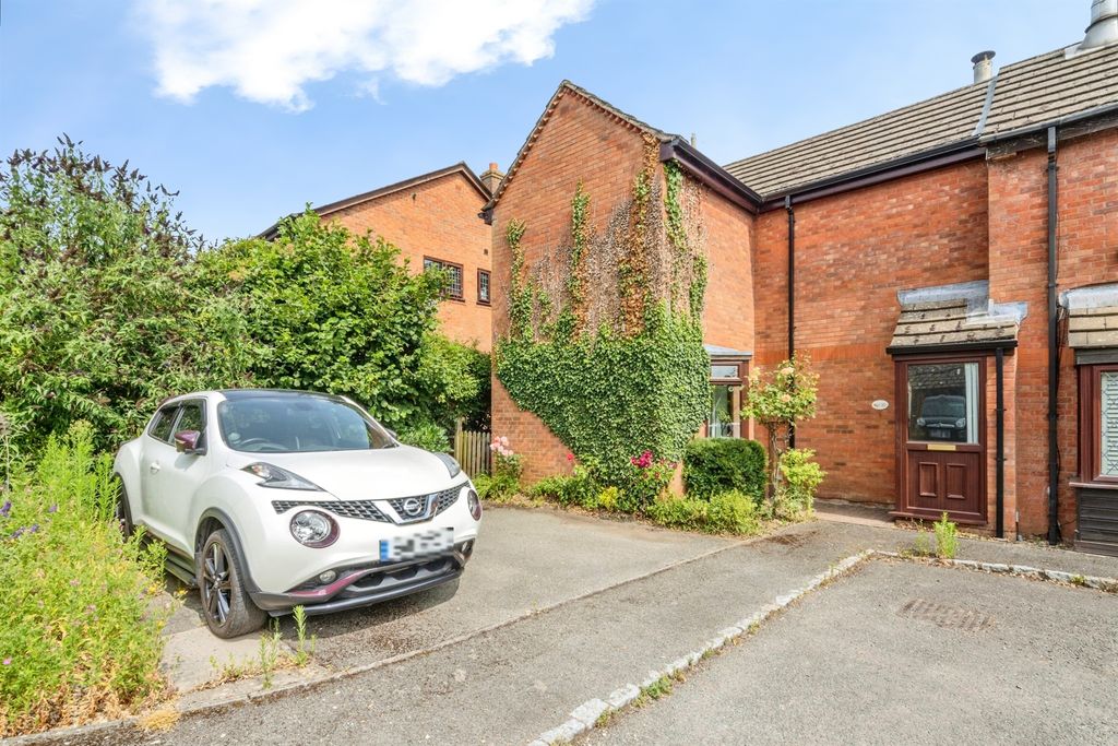 Property photo 1 of 14