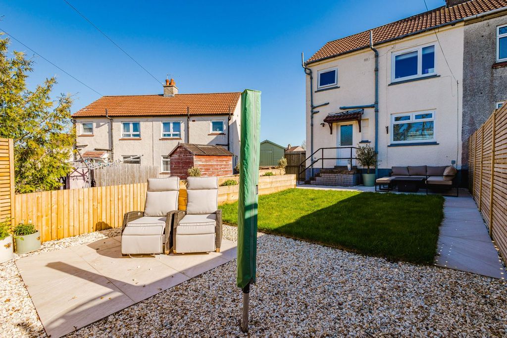 Property photo 2 of 22