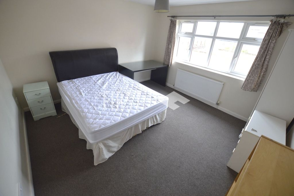 Property photo 2 of 17 Photo 18