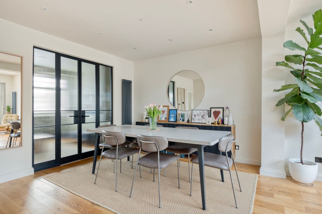 Property photo 3 of 19 Picture No. 53