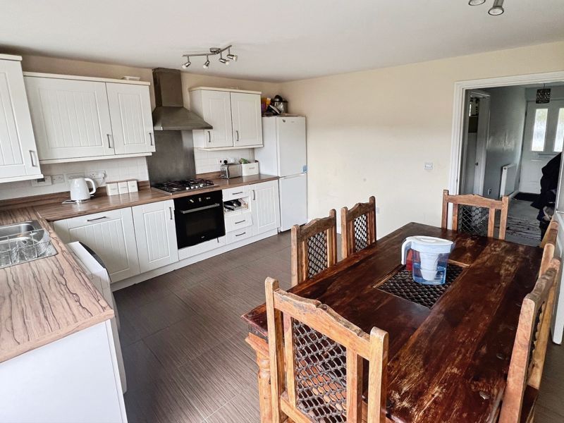 Property photo 3 of 16 Kitchen Dining Room