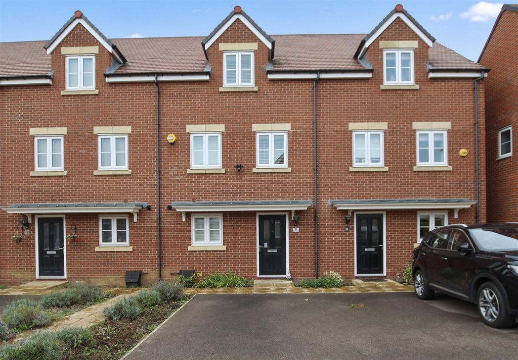 Property photo 1 of 11 Seaforth Gardens  (1).Jpg