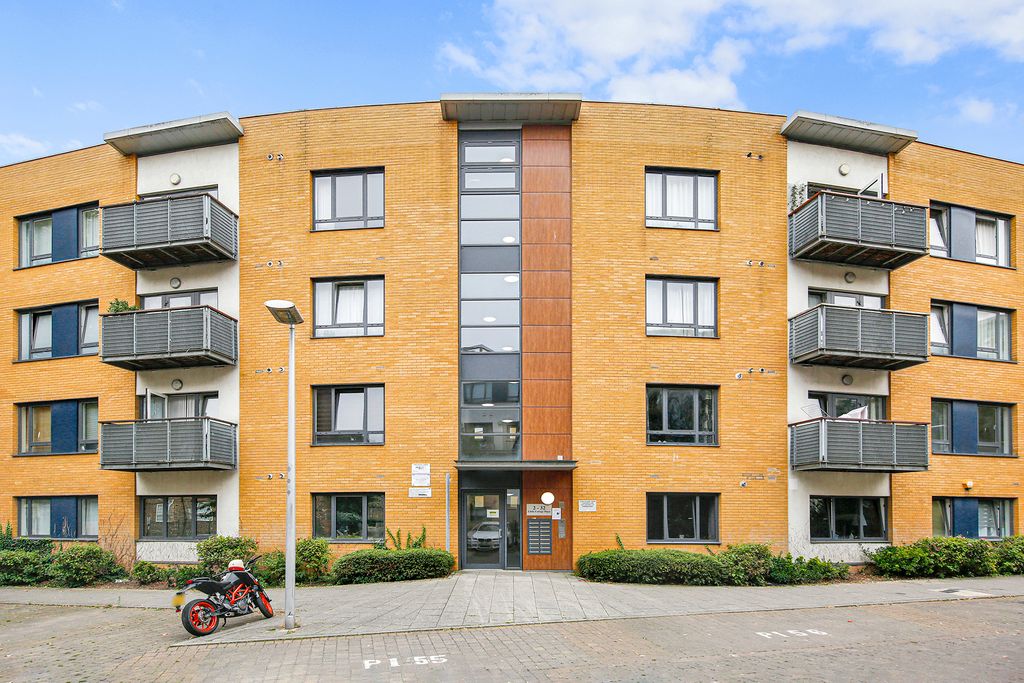 Property photo 1 of 16 _W6B8446