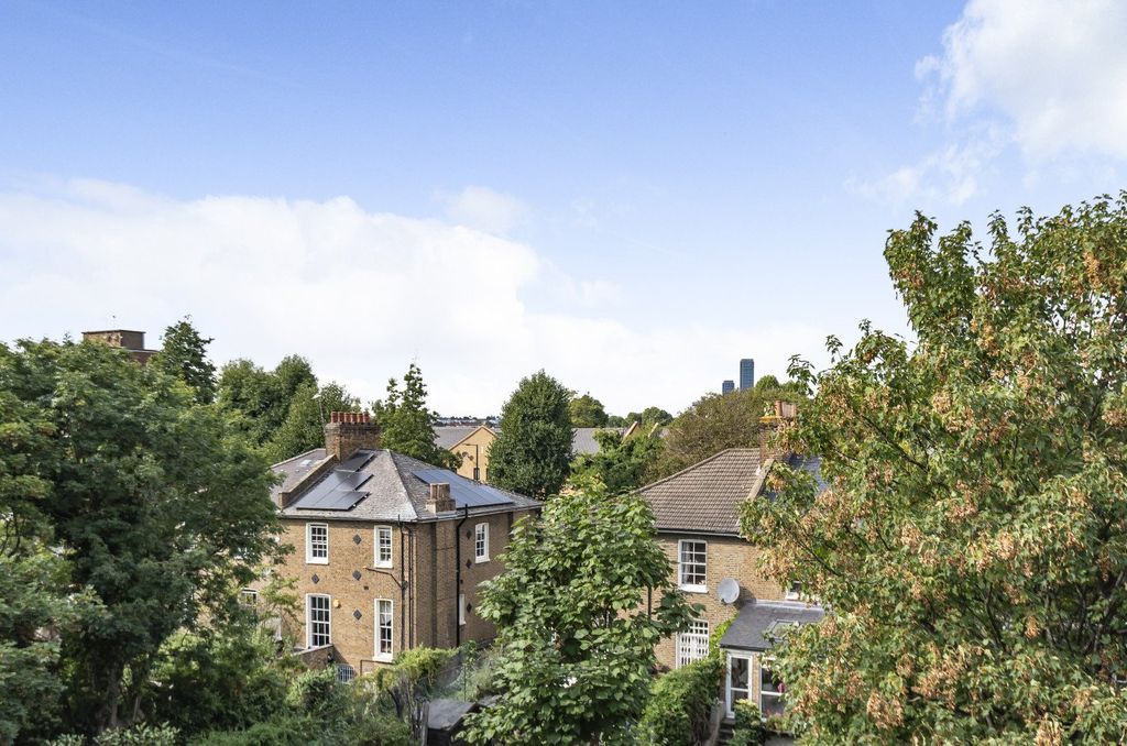 Property photo 2 of 12 Picture No. 42