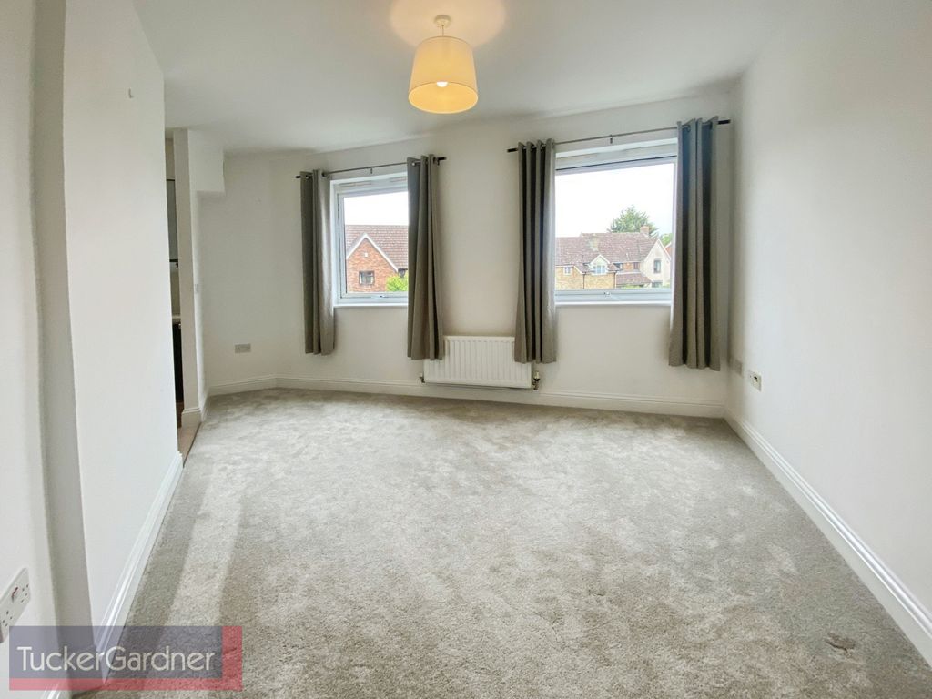 Property photo 3 of 6