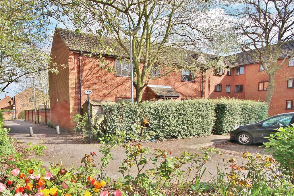 Property photo 1 of 6