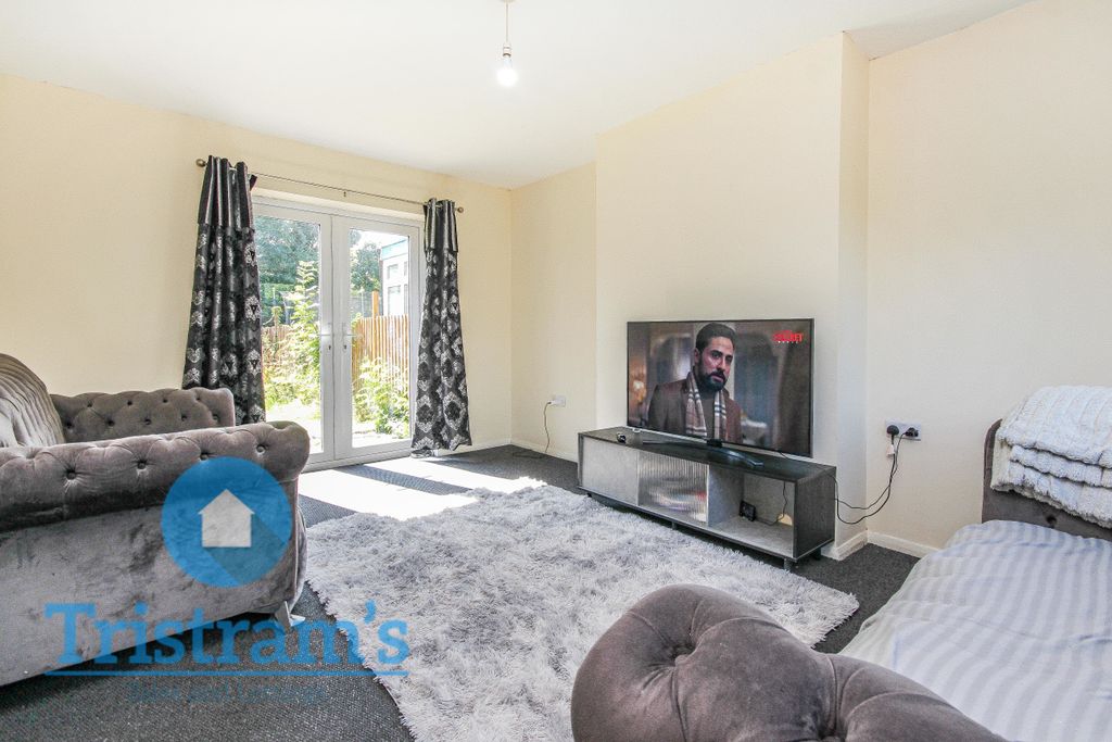 Property photo 2 of 18 Img_1105