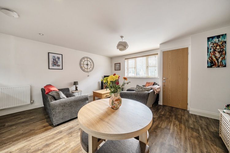 Property photo 3 of 14