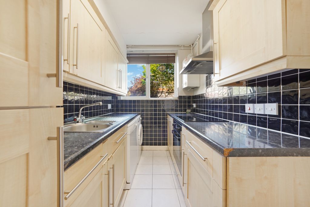 Property photo 3 of 16 Photo 2