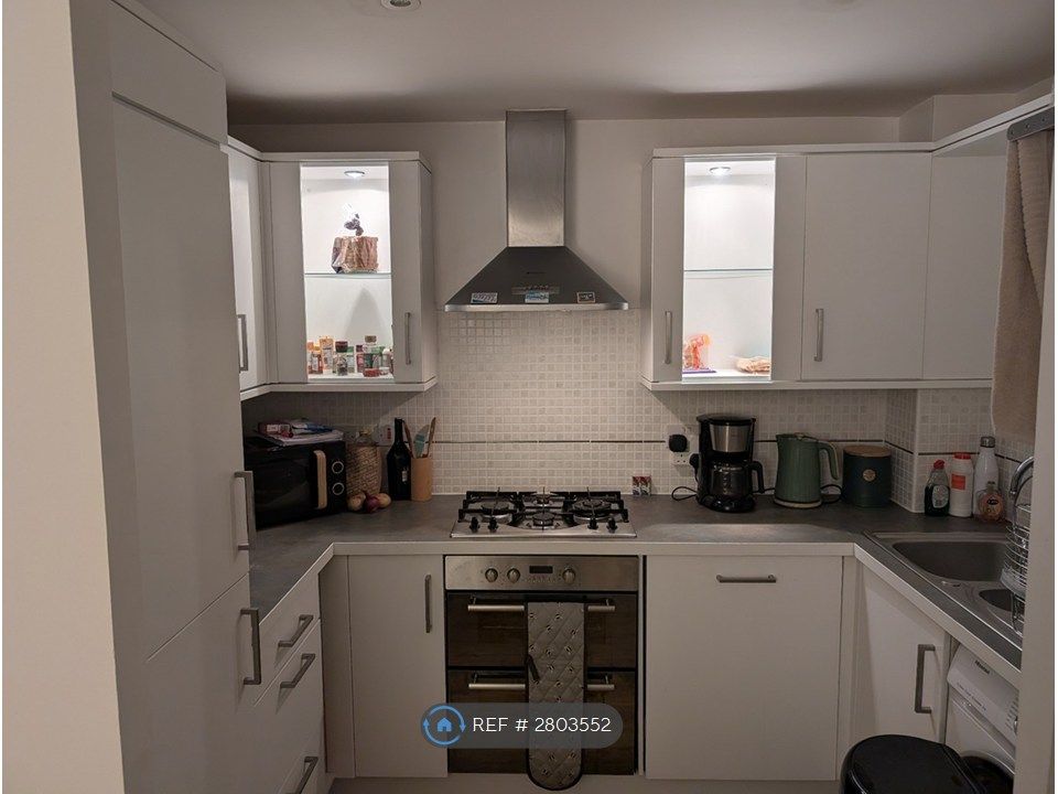 Property photo 2 of 10 Kitchen