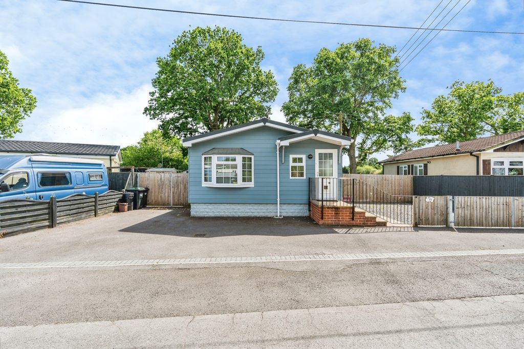 Property photo 2 of 25 Pbox-Img.Jpg