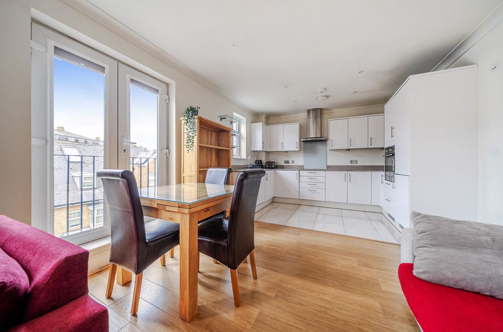 Property photo 3 of 14 1457017-15-6A049A...