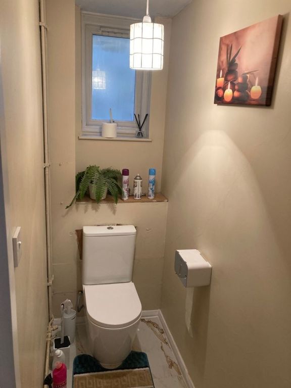 Property photo 2 of 3