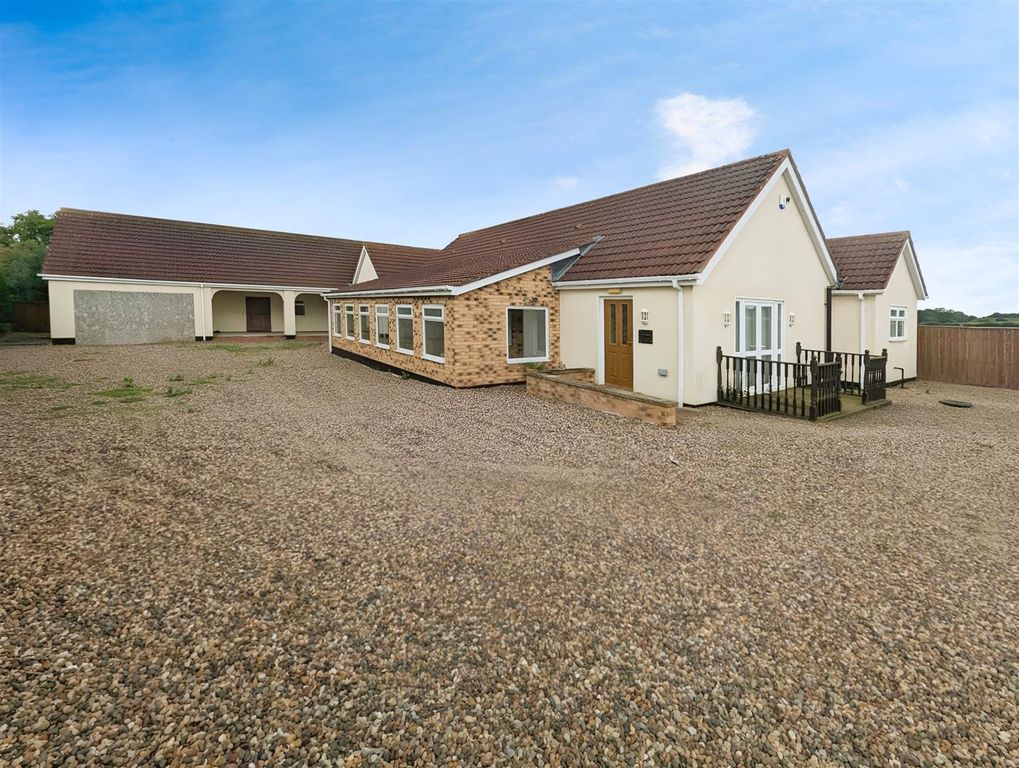 Property photo 1 of 19 Cattery
