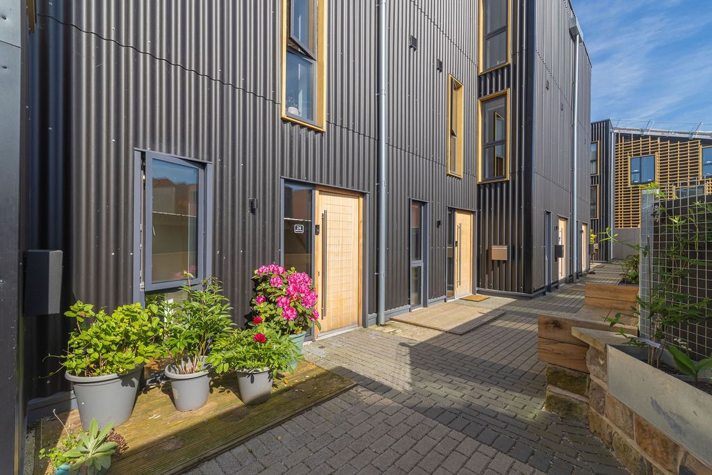 Property photo 1 of 22 Makers0E843748424Makersplace-26.Jpg