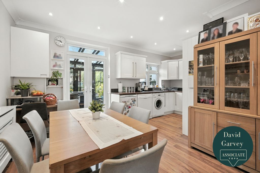 Property photo 2 of 17 Kitchen/Diner
