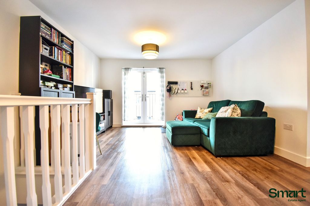 Property photo 3 of 16