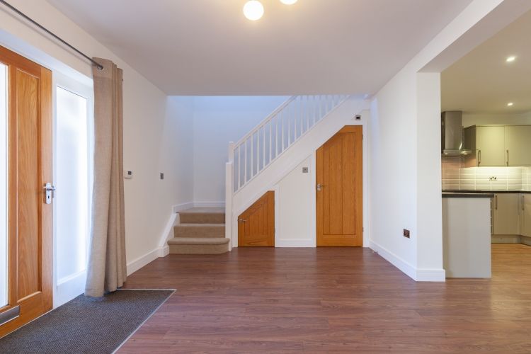 Property photo 3 of 9 278963