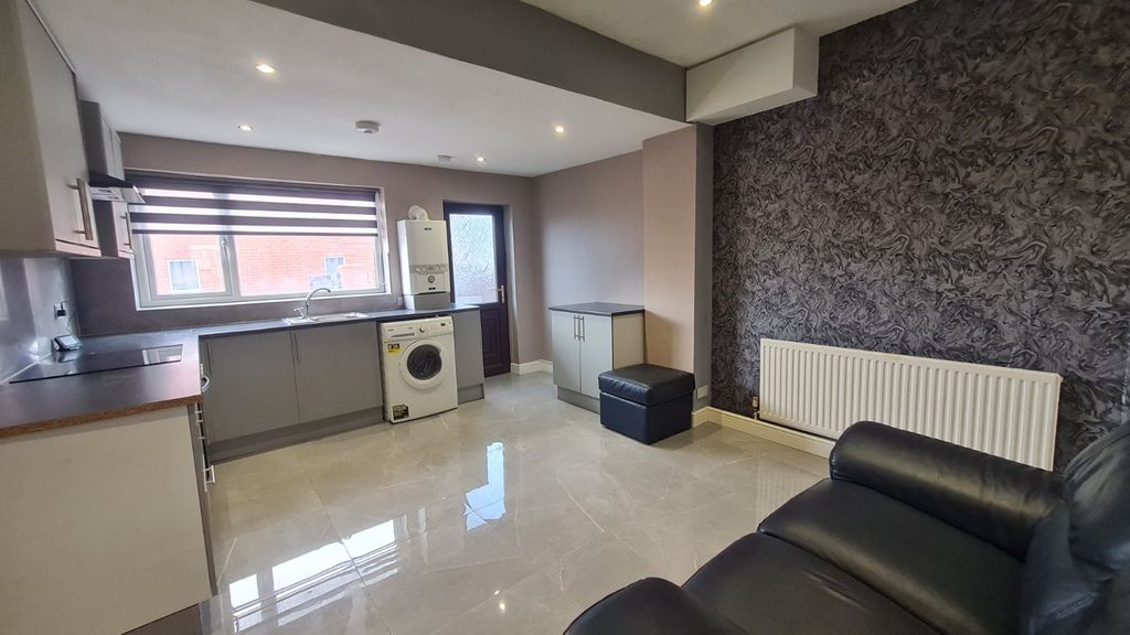 Property photo 3 of 15 Picture No. 07