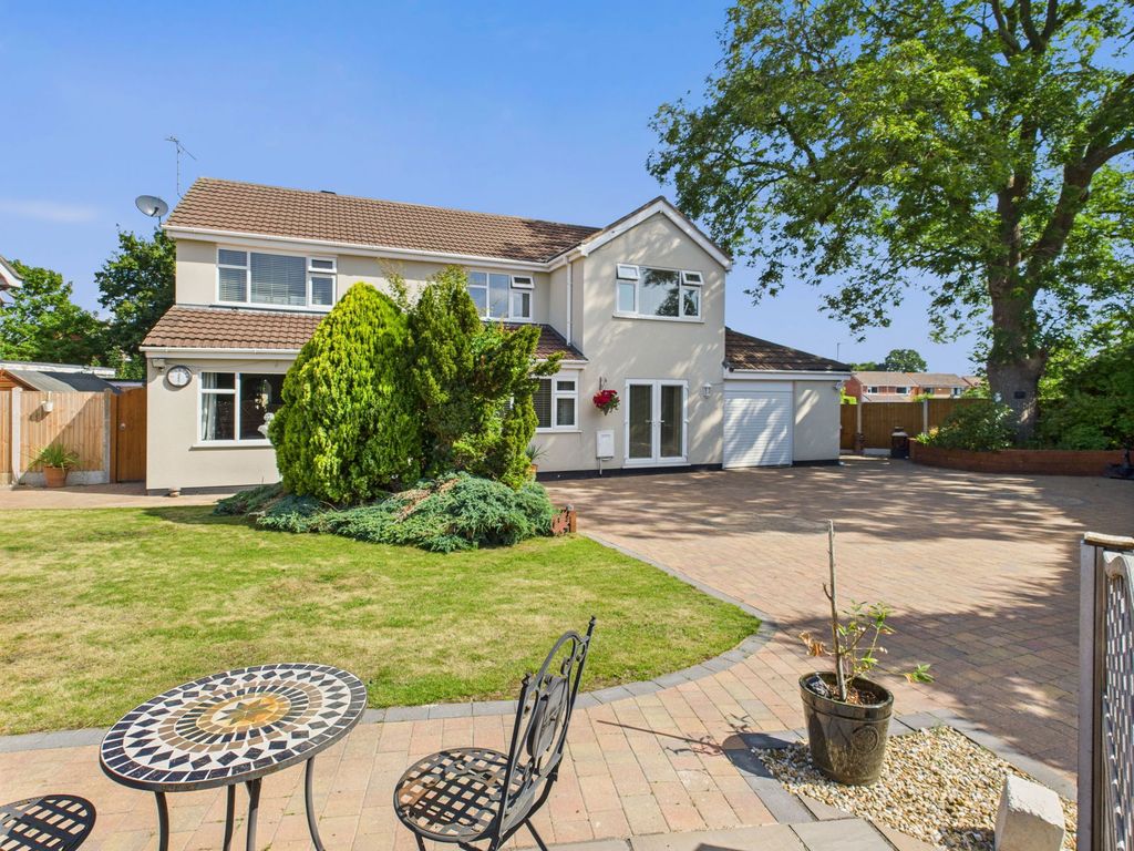 Property photo 2 of 35