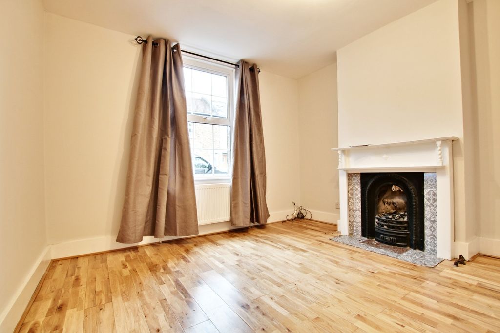 Property photo 2 of 21 1288341