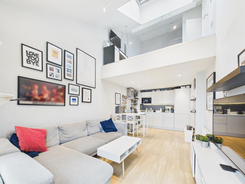 Property photo 1 of 22