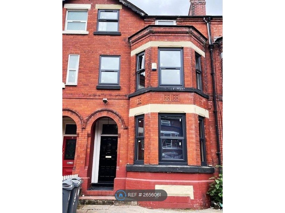 Property photo 2 of 18