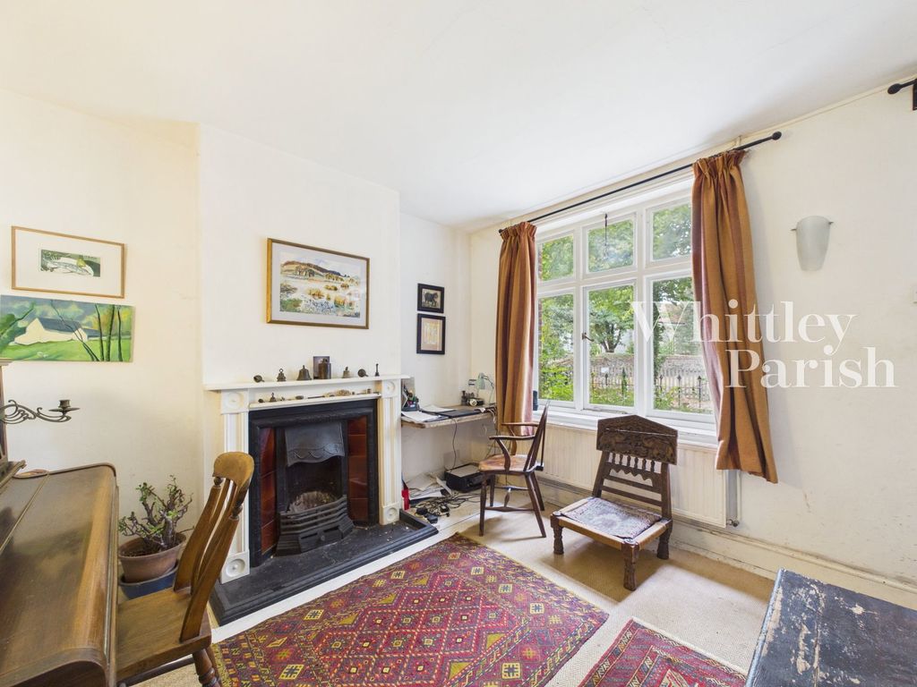 Property photo 3 of 24
