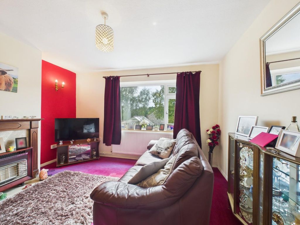 Property photo 3 of 33 Sitting Room