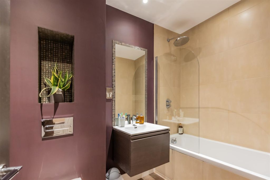 Additional image 14 of 3 bed flat for saleThe Lindens, Romilly Crescent, Pontcanna, Cardiff CF11
