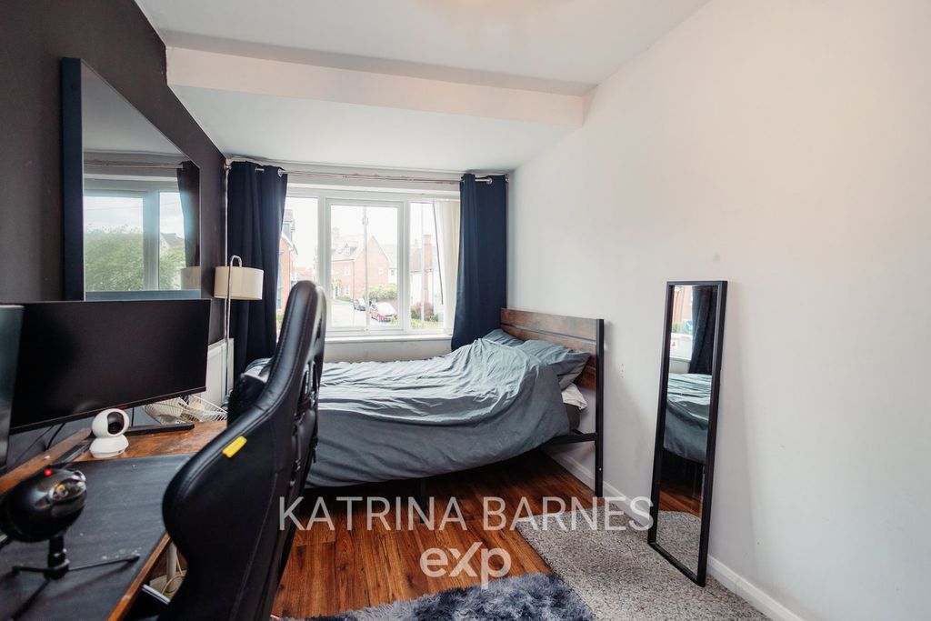 Property photo 3 of 25