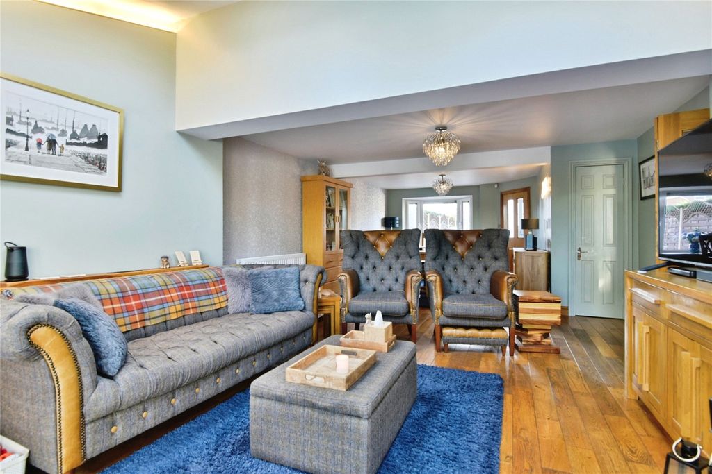 Property photo 2 of 26 Picture No. 05