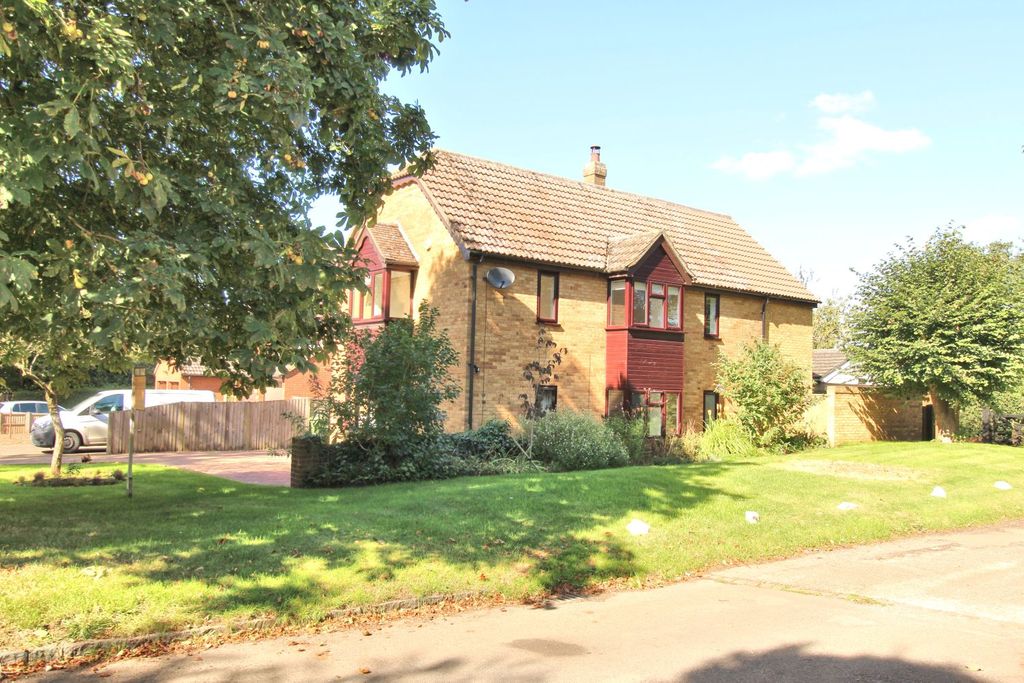 Property photo 1 of 16 Img_8999