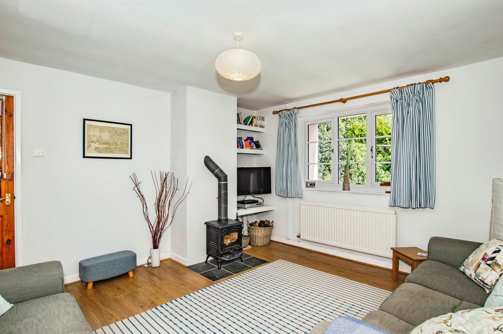 Property photo 2 of 17 Photo
