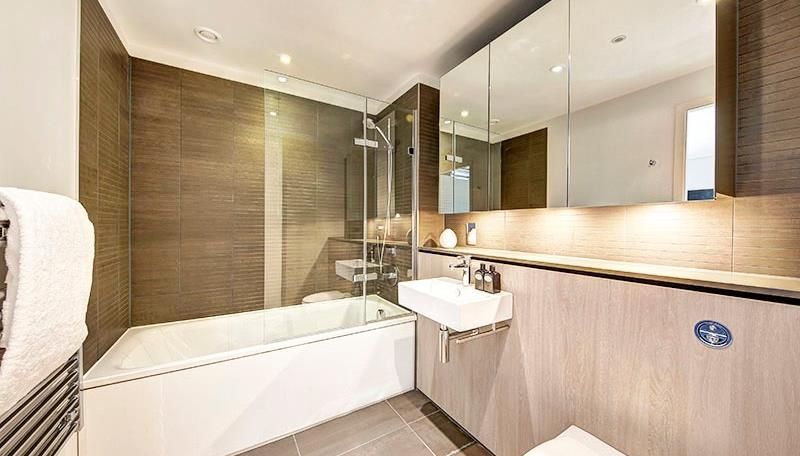 Property photo 1 of 2