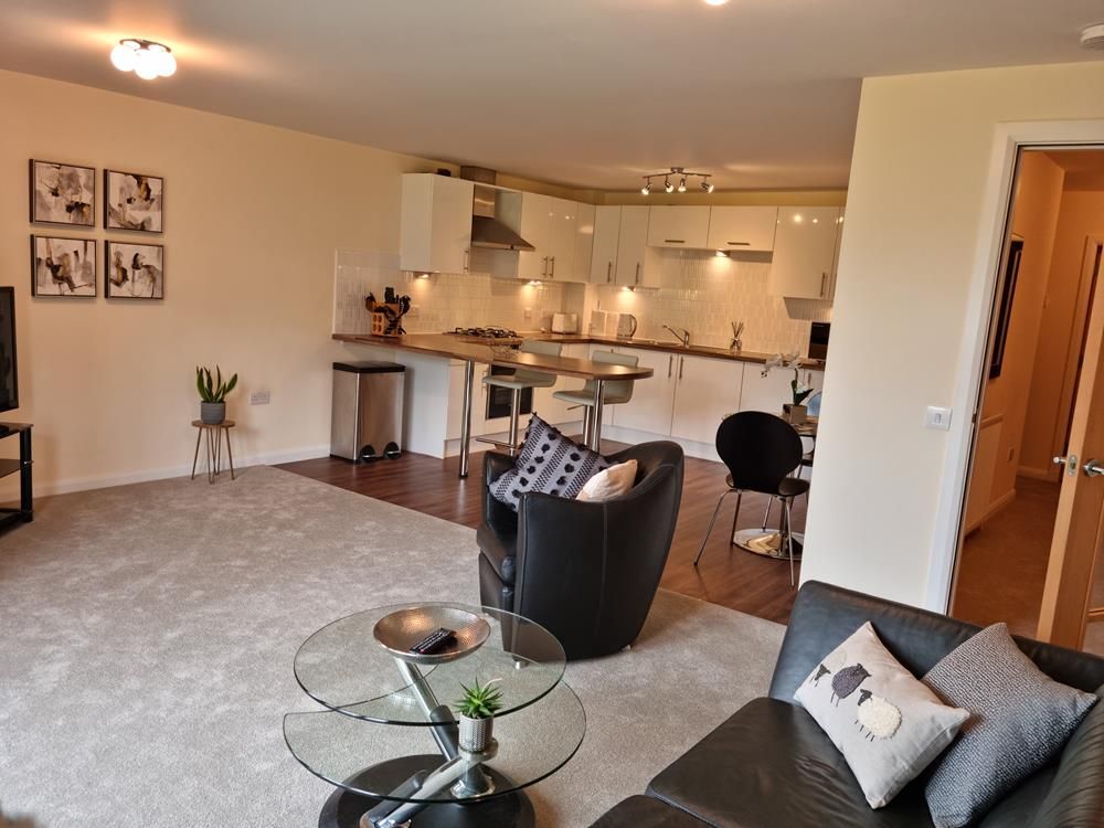 Property photo 2 of 9 Kitchen 3