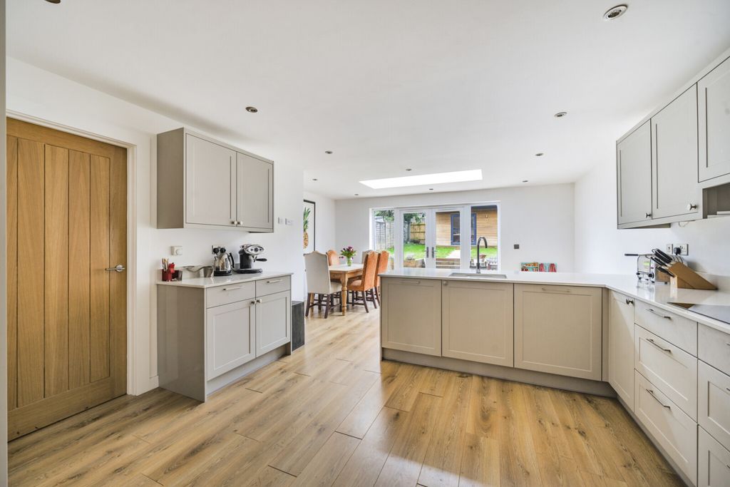 Property photo 2 of 21 Kitchen Diner