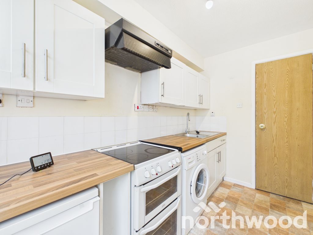 Property photo 3 of 16