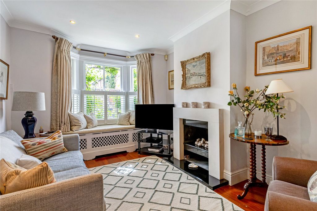 Property photo 2 of 16 Reception Room