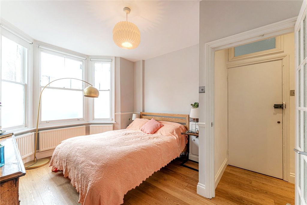 Property photo 3 of 15 Picture No. 04