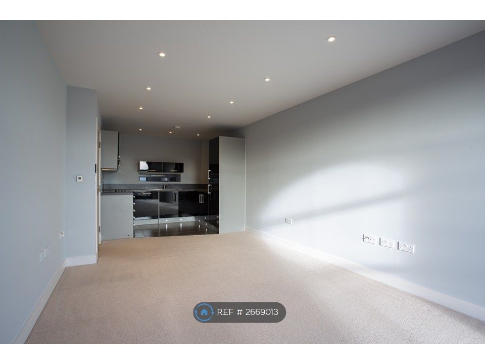 Property photo 3 of 27 Living Room Towards Kitchen