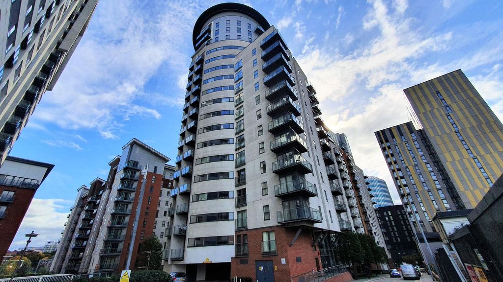 Property photo 1 of 26 Front (Exterior)