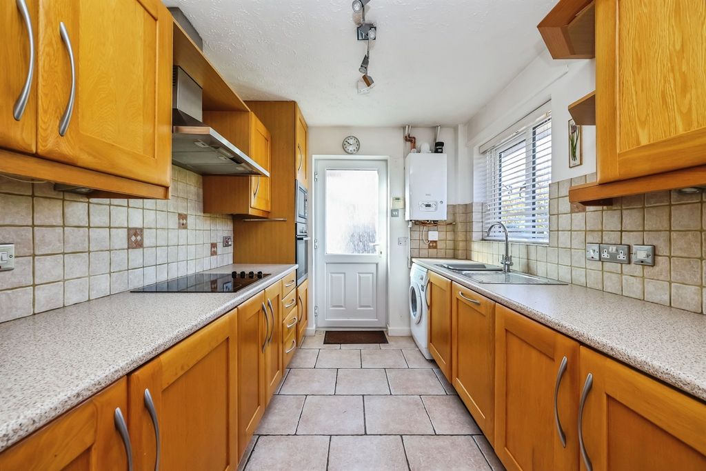 Property photo 3 of 17