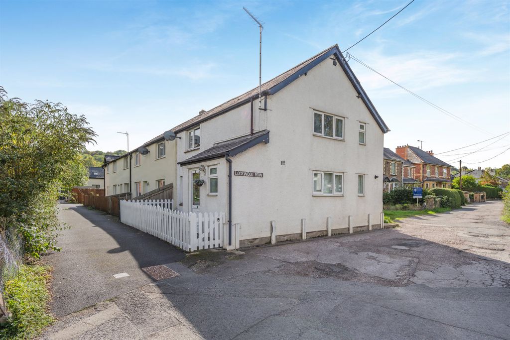 Property photo 2 of 23