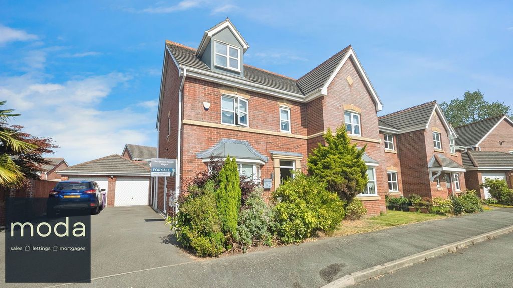 Property photo 2 of 38