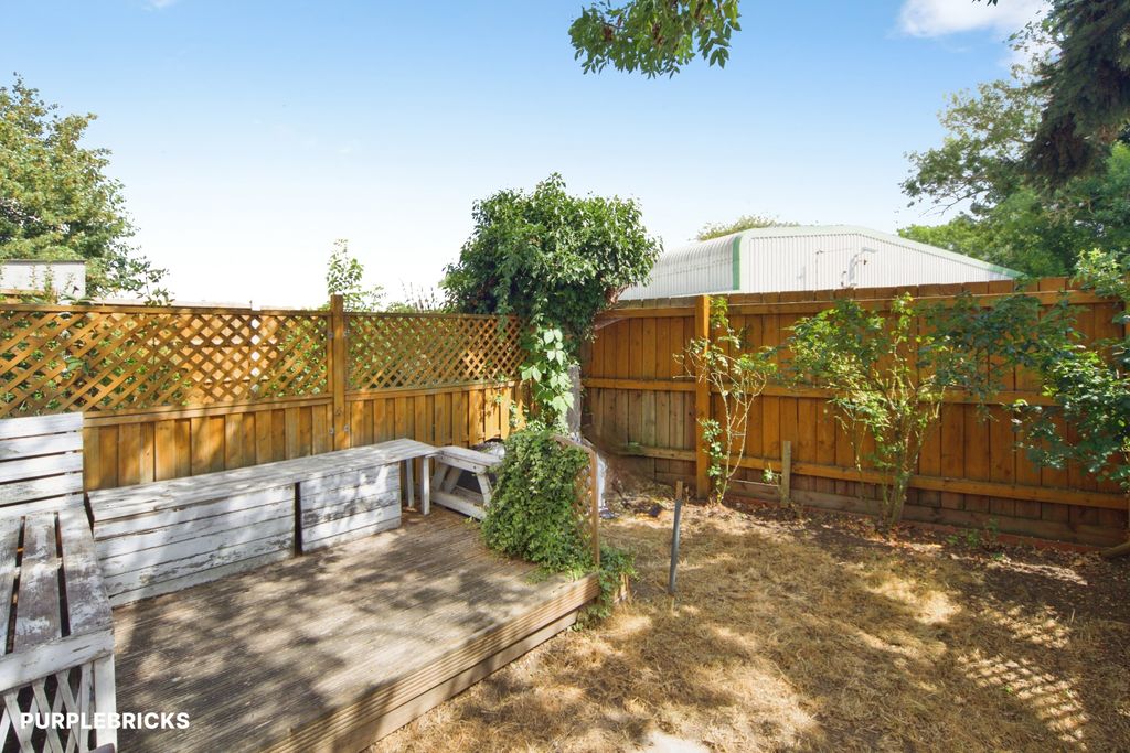 Property photo 2 of 29