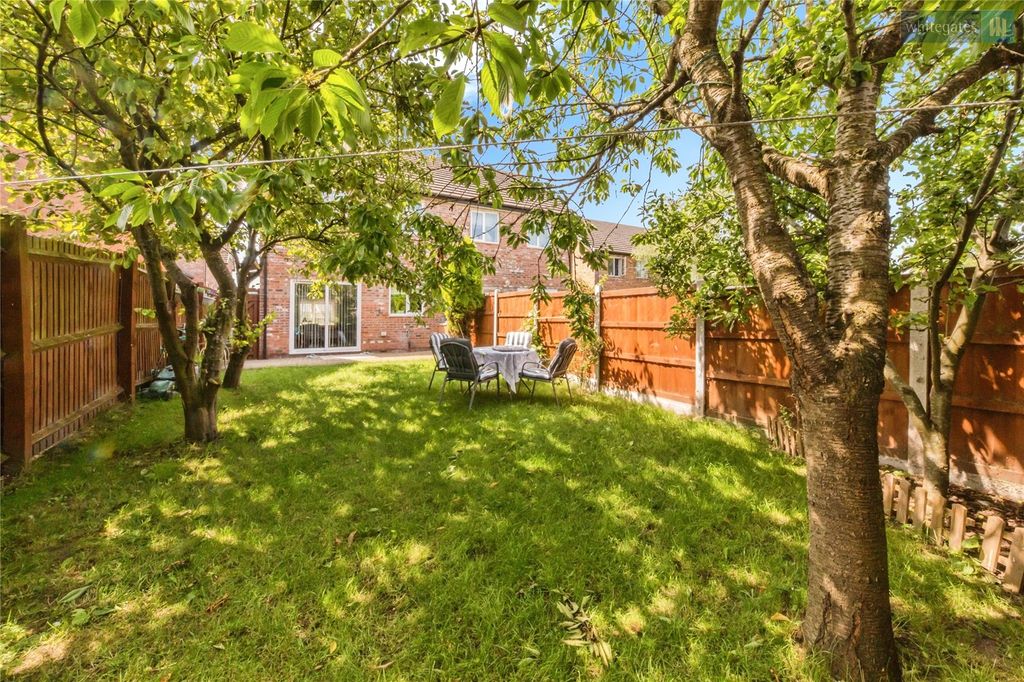 Property photo 2 of 22 Picture No. 29